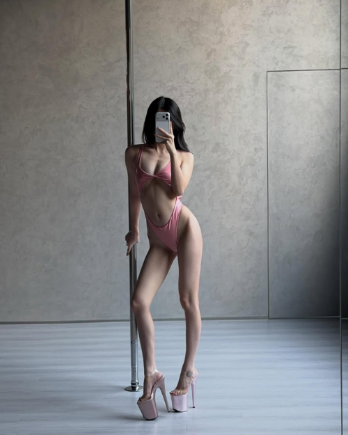 Jewel Heels International