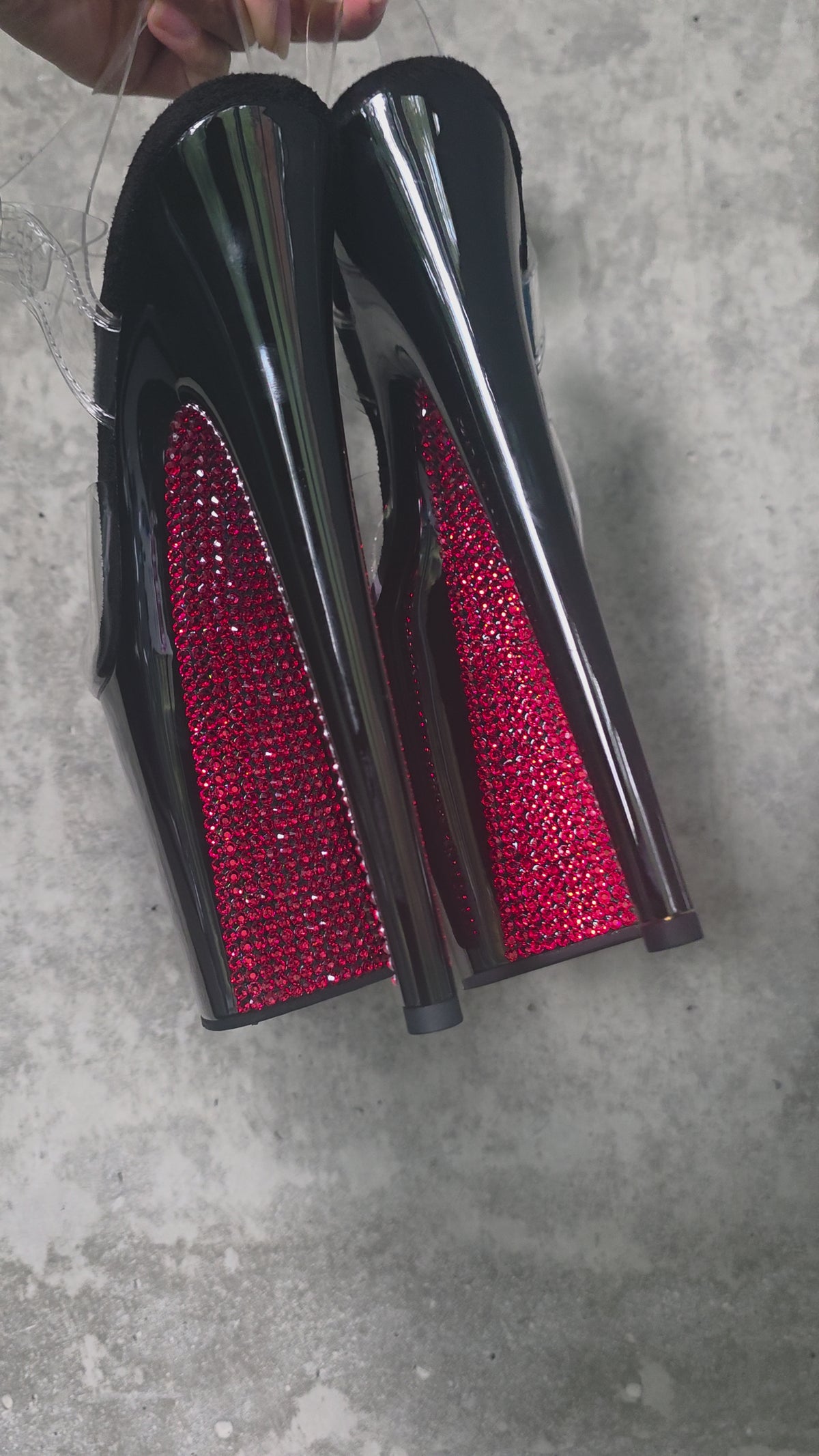 Load video: Glossy Black Red Diamondback (8Inch/20cm)